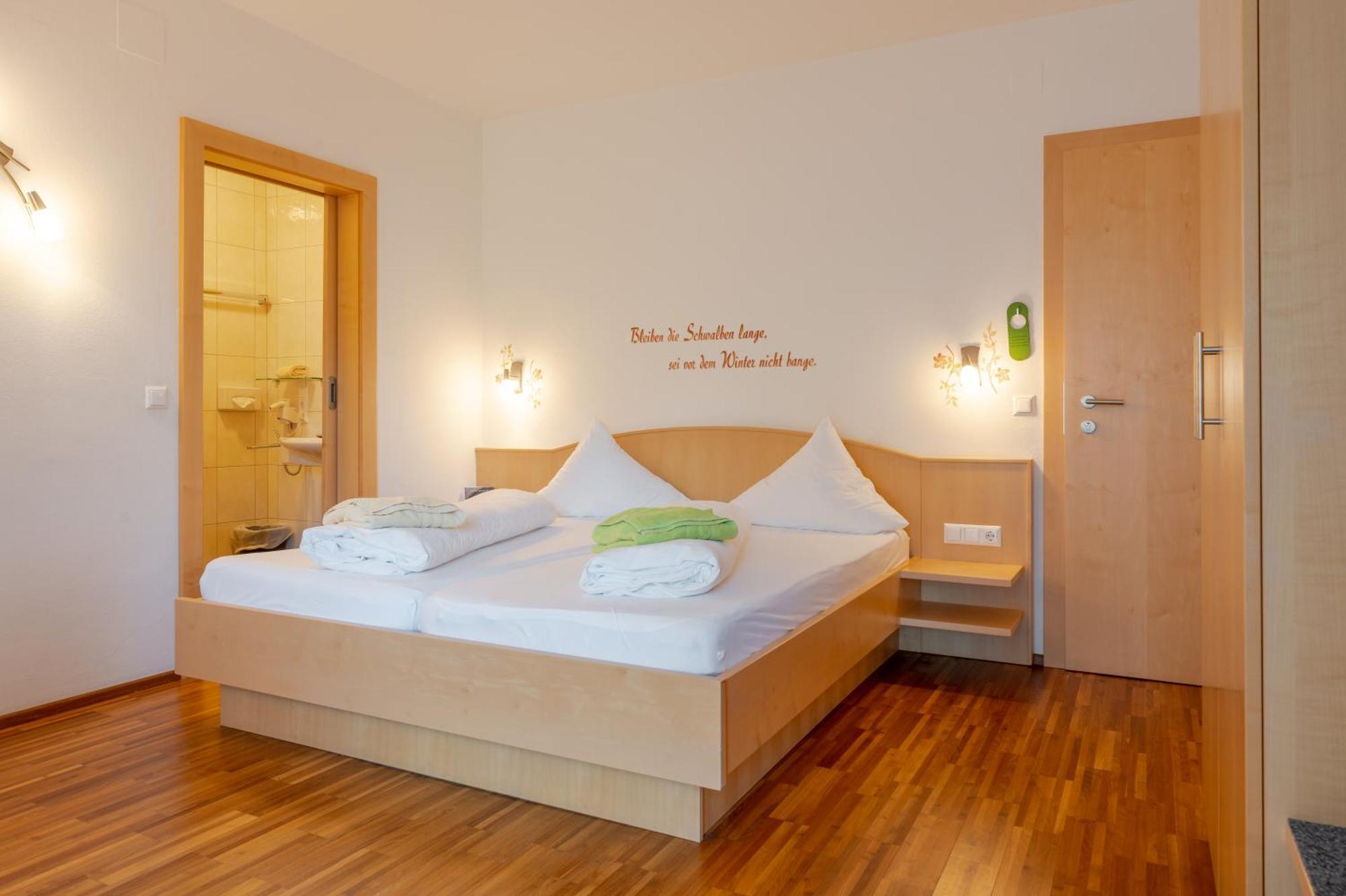 Stampferhof Hotell Weissensee Exteriör bild