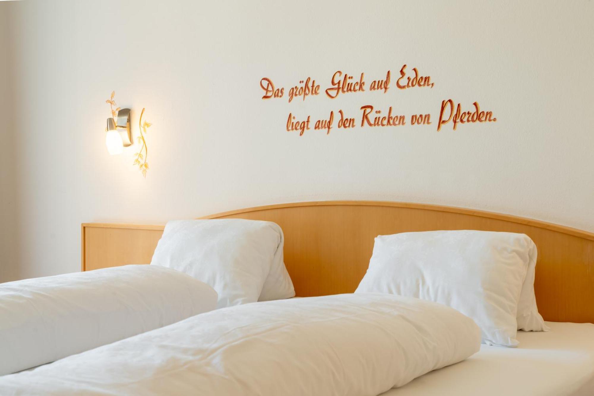Stampferhof Hotell Weissensee Exteriör bild